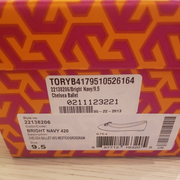 Tory Burch Chelsea Ballet Flats - Picture 5 of 9